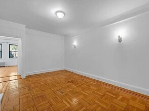 402 Bay Ridge Pkwy in Brooklyn, NY - Building Photo - Building Photo
