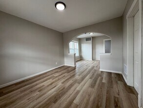 7027 Plateau Ave in St. Louis, MO - Building Photo - Building Photo