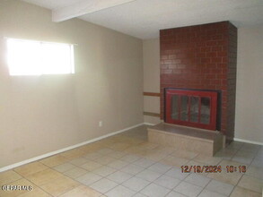 1020 Spur Pl in Socorro, TX - Building Photo - Building Photo