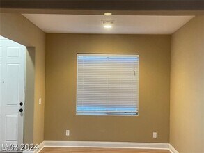 5079 W Moberly Ave in Las Vegas, NV - Building Photo - Building Photo