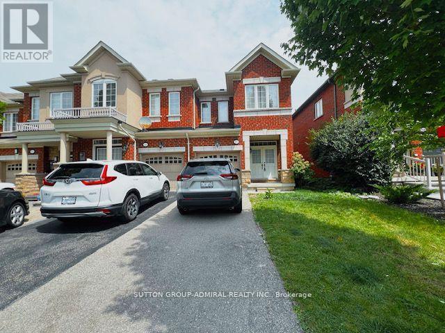 35 White Spruce Crescent in Vaughan, ON - Building Photo - Building Photo