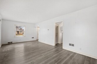 1936 N Park Ave in Fremont, NE - Foto de edificio - Building Photo