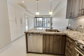 2A Queensbury Ave in Toronto, ON - Building Photo - Building Photo