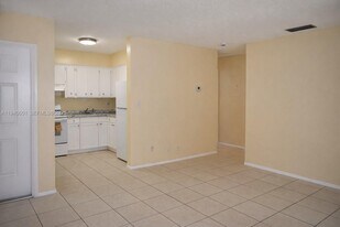 3841 NE 3rd Ave in Oakland Park, FL - Building Photo