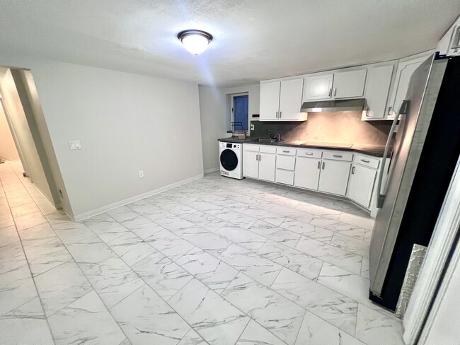 37 High Pasture Cir in Dix Hills, NY - Building Photo - Building Photo