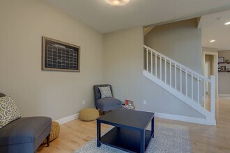 970 SW Vantage Point Way in Bend, OR - Building Photo - Building Photo
