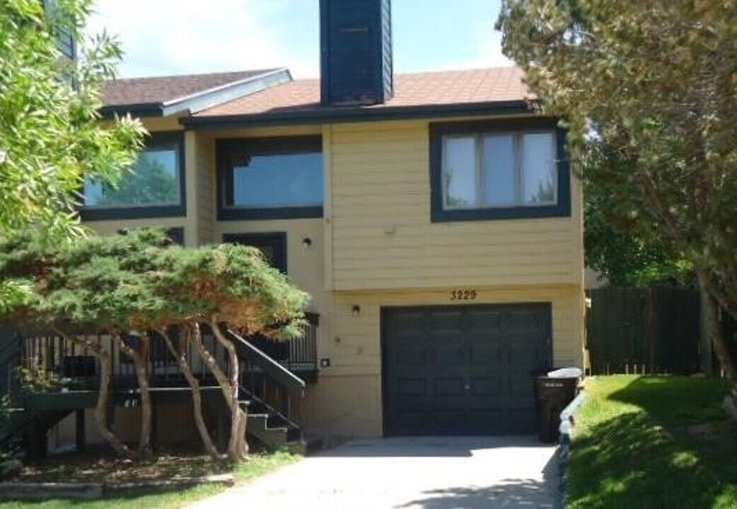 3229 Herrington Dr in Casper, WY - Building Photo