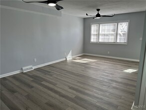 111 Henderson St in Syracuse, NY - Building Photo - Building Photo