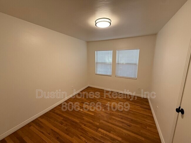 3008 35th St in Lubbock, TX - Building Photo - Building Photo