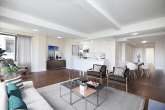 240 W 55th St in New York, NY - Building Photo - Building Photo