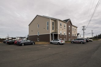 75 King St in Sackville, NB - Building Photo - Building Photo