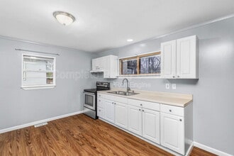 8235 Albin Ave in St. Louis, MO - Building Photo - Building Photo