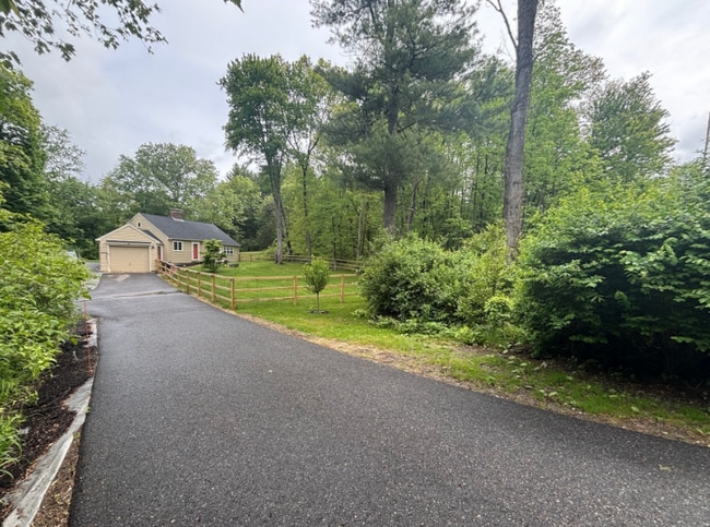 64 Trapelo Rd