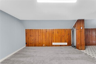 915 Helmsdale Rd in Cleveland Heights, OH - Building Photo - Building Photo