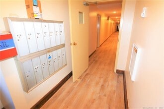 27 Harrison St in Meriden, CT - Building Photo - Building Photo