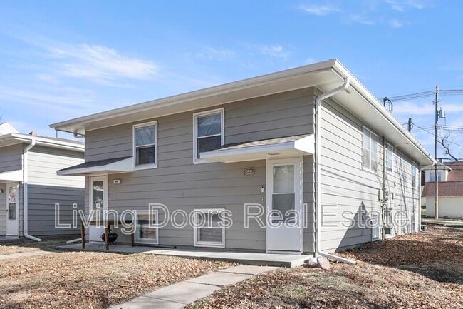 property at 348 S 5th St