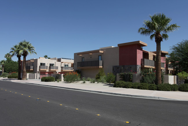 1502-1528 N Via Miraleste in Palm Springs, CA - Building Photo - Building Photo