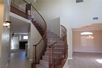 7816 Brookfield Cove Ave in Las Vegas, NV - Building Photo - Building Photo