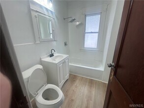 411 Cambridge Ave in Buffalo, NY - Building Photo - Building Photo