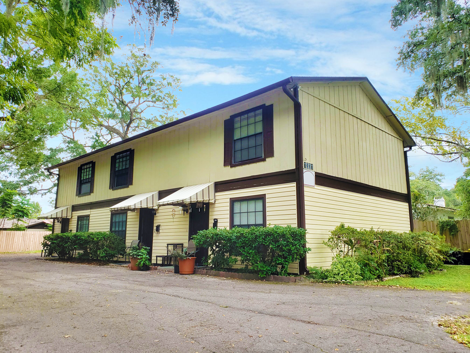 1331 E Fort King St in Ocala, FL - Building Photo