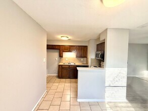 118 Maple St-Unit -A in Arlington, TX - Building Photo - Building Photo