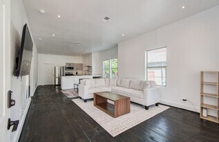 3309 Webster St in Houston, TX - Building Photo