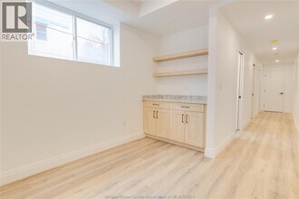 2451 Westminster Blvd in Windsor, ON - Building Photo - Building Photo