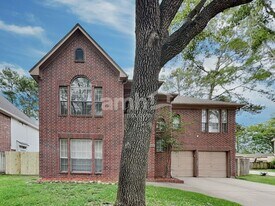10611 Alderford Ct in Houston, TX - Building Photo