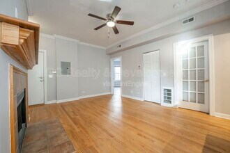 869 W Cornelia Ave in Chicago, IL - Building Photo - Building Photo