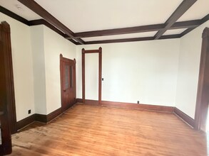 1603 E Oak St in New Albany, IN - Building Photo - Building Photo