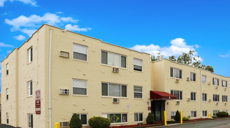 Willow Glen Apartments in Mt Ephraim, NJ - Foto de edificio