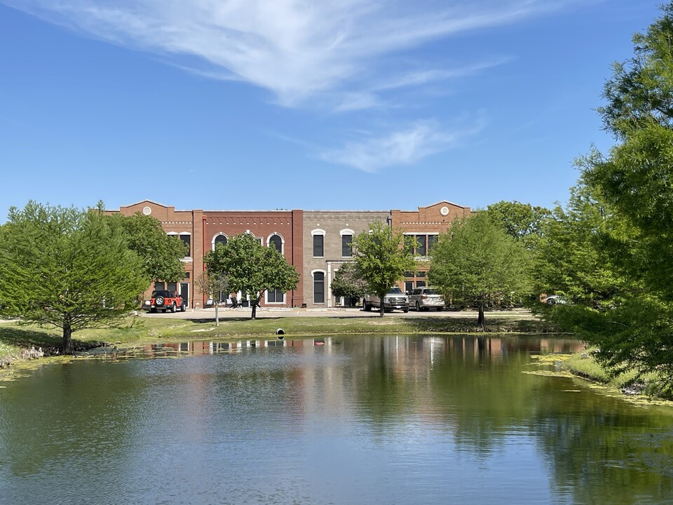 11351 Hilltop Rd in Argyle, TX - Building Photo