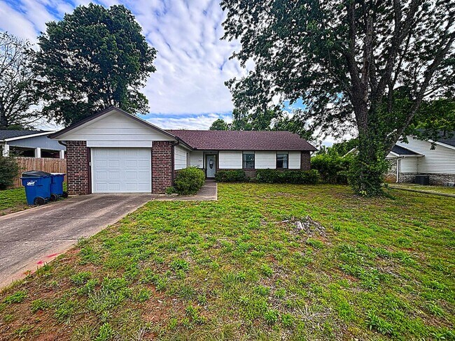 property at 2607 Purdue Cir