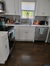 150 Ponquogue Ave in Hampton Bays, NY - Building Photo - Building Photo