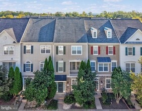 743 Collington Ct in Woodbridge, VA - Building Photo - Building Photo