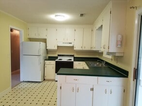 2233 Garrison St in Sumter, SC - Building Photo - Building Photo