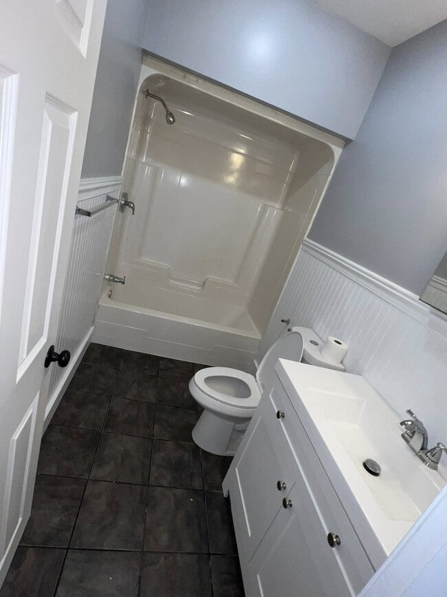 171 Crapo St, Unit 3 in New Bedford, MA - Building Photo - Building Photo