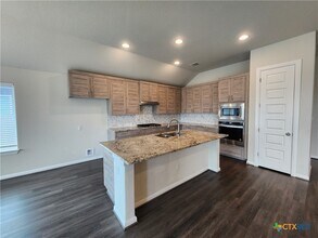 2209 Hoja Ave in New Braunfels, TX - Building Photo - Building Photo