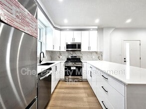 10698-10661 61 St NW in Edmonton, AB - Building Photo - Building Photo