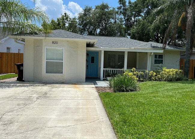property at 820 W Harvard St