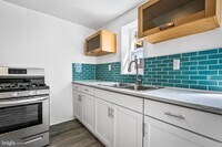 1109 Sterrett St photo'