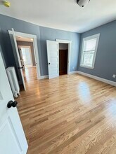 11 Hardan Rd in Somerville, MA - Building Photo - Building Photo