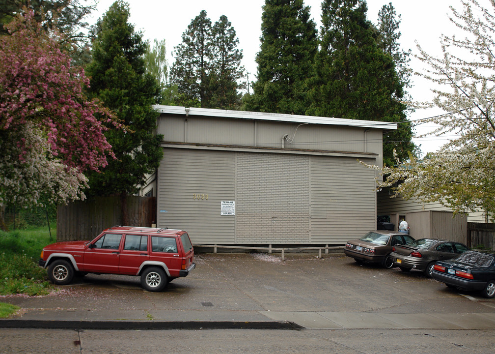 3030 Willamette St in Eugene, OR - Building Photo