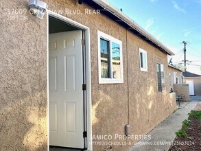 17009 Crenshaw Blvd in Torrance, CA - Foto de edificio - Building Photo
