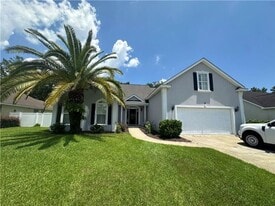 235 Wellington Pl in Brunswick, GA - Building Photo