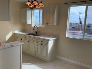 1116 Clela Ave in East Los Angeles, CA - Building Photo - Building Photo
