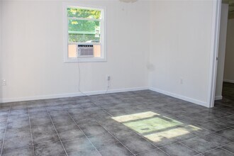 7003 Hoffman St in Houston, TX - Building Photo - Building Photo