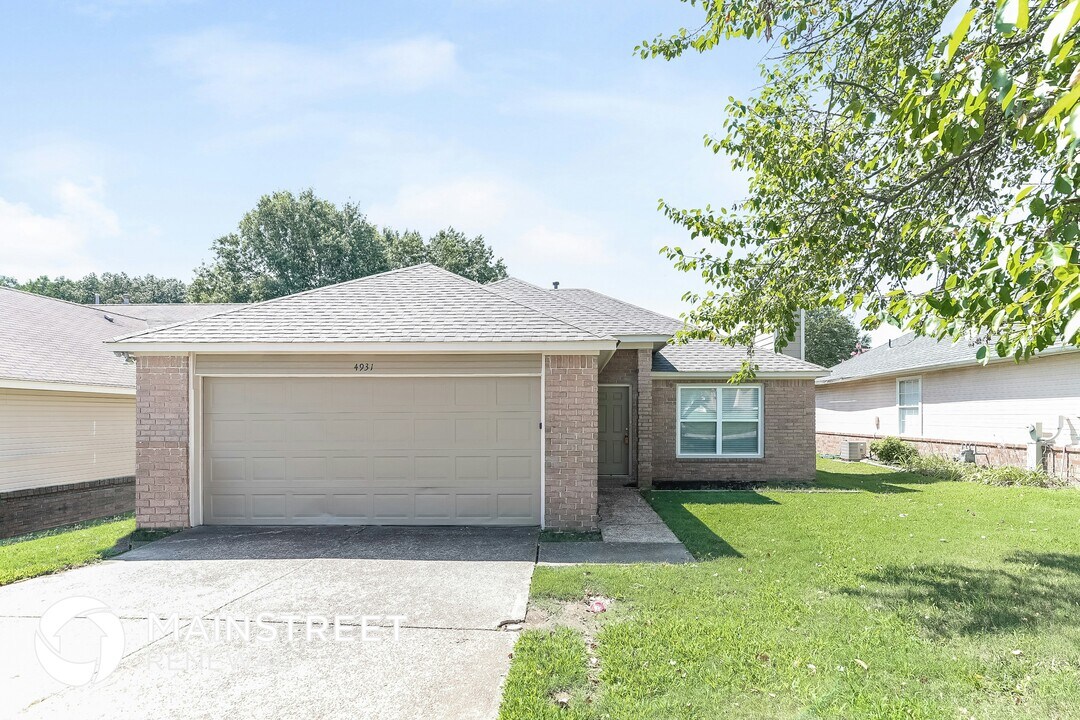 4931 Chamberlain Ln in Memphis, TN - Building Photo
