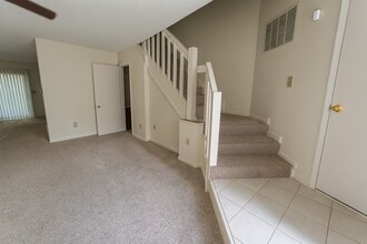 6329 Windsor Gate Ln in Charlotte, NC - Building Photo - Building Photo