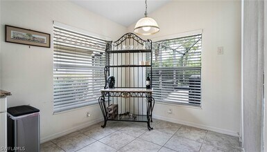 10082 Oakhurst Way in Ft. Myers, FL - Building Photo - Building Photo